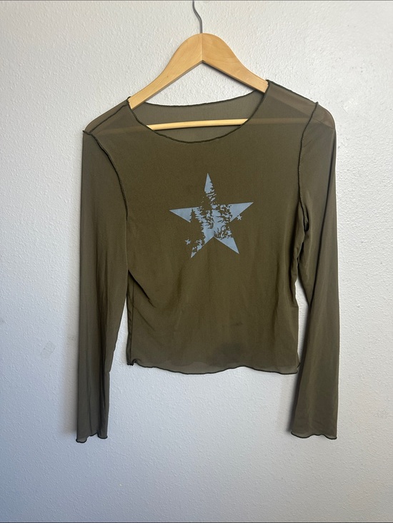 SHEIN Tops - Olive Star Graphic Long-Sleeve Mesh Top